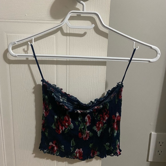 Cute top - Picture 1 of 1